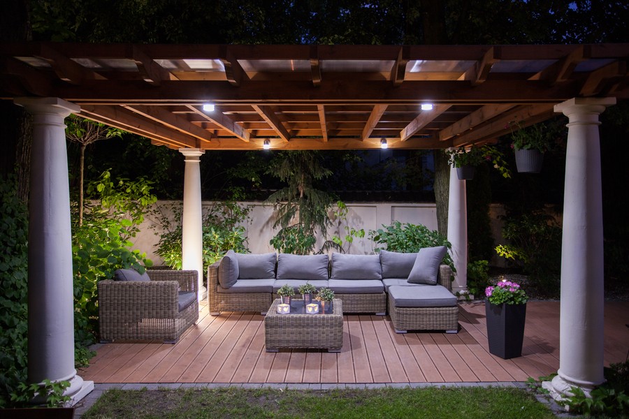 Take-Smart-Tech-Outside-for-the-Ultimate-Outdoor-Entertainment