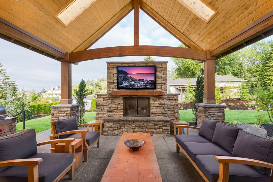 which-outdoor-tv-will-revamp-your-outdoor-entertainment