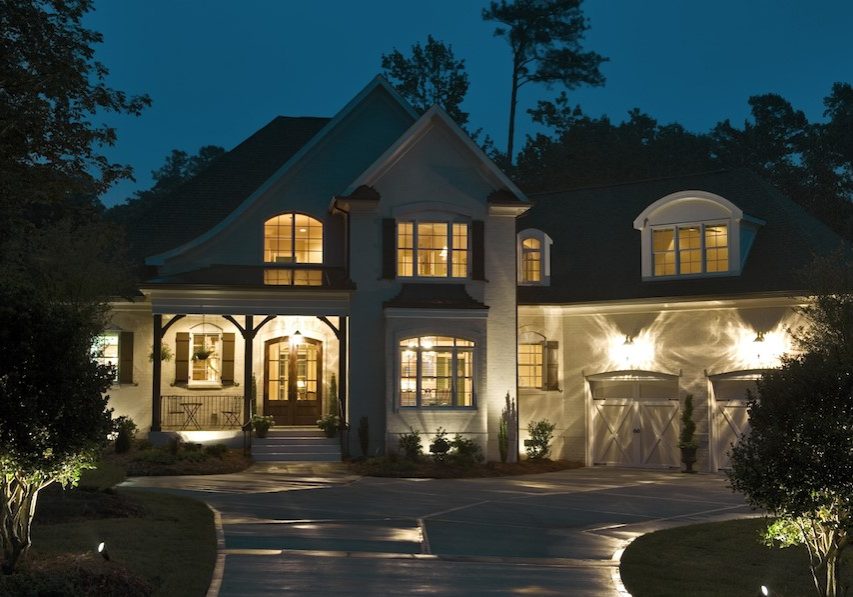 enhancing-your-homes-appeal-with-landscape-lighting